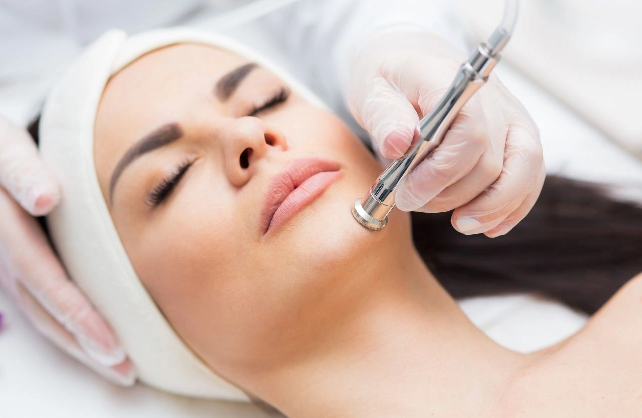 Why Choose Our Clinic in Islamabad for Your Skin Care?